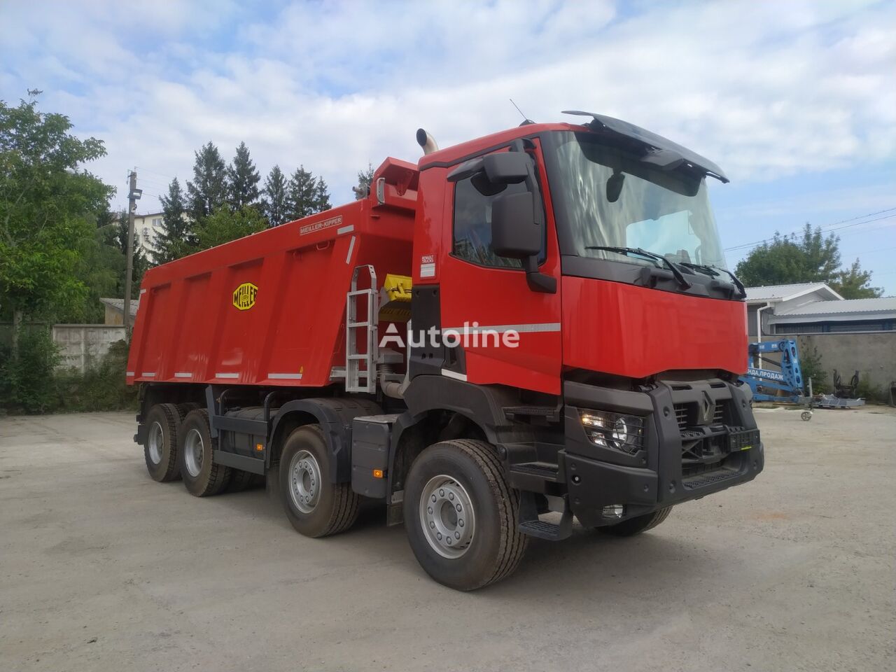 новый самосвал Renault K-440