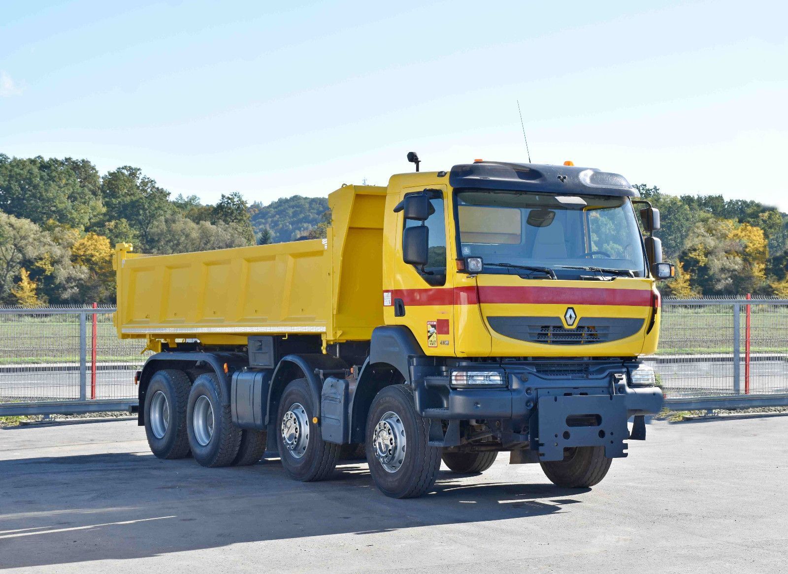 камион кипер Renault KERAX 410 DXI* KIPPER 6,00m + BORDMATIC/ 8x4