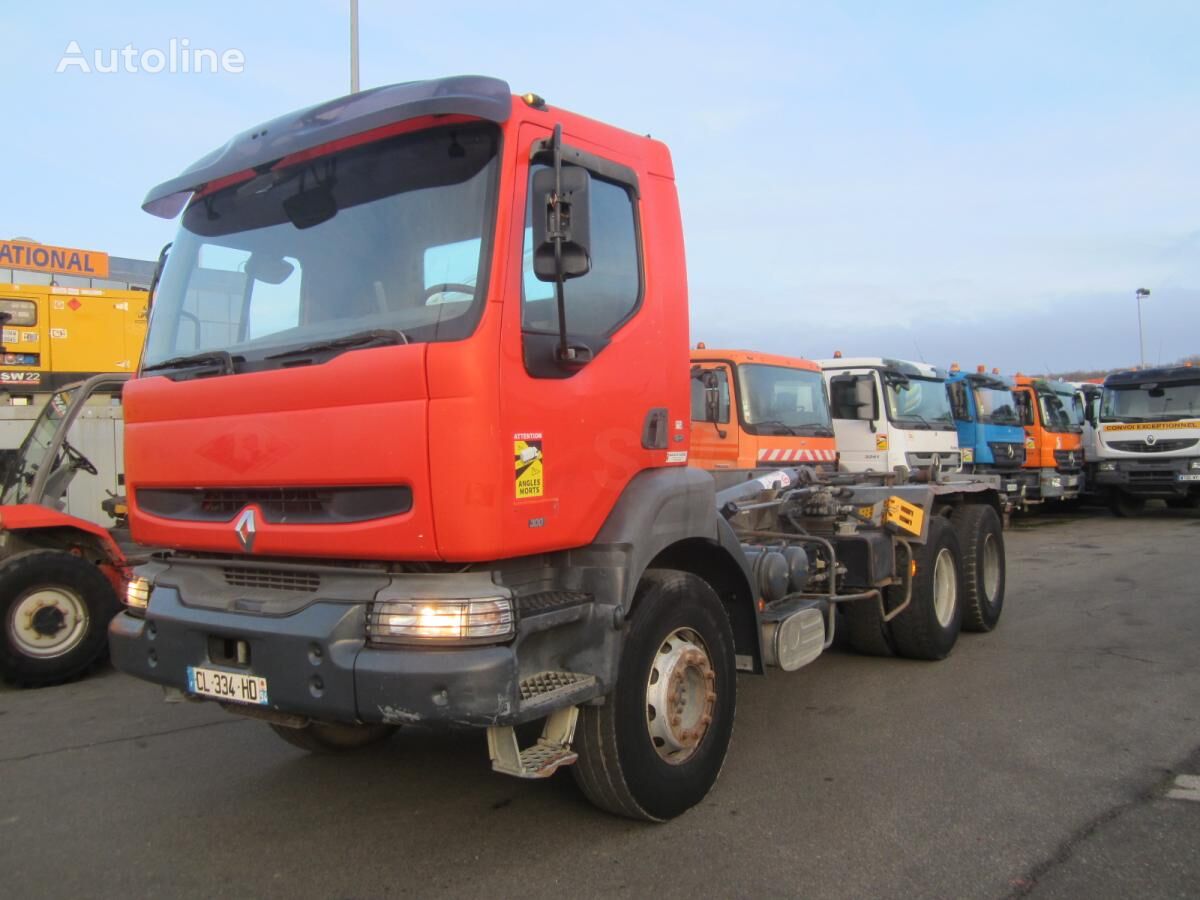 Renault Kerax 300 dump truck