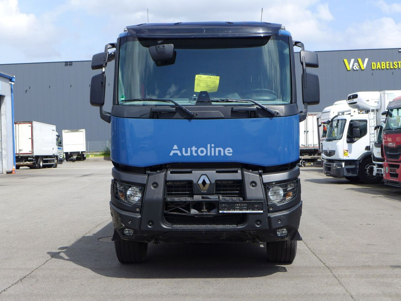 Renault Kerax 520 dump truck