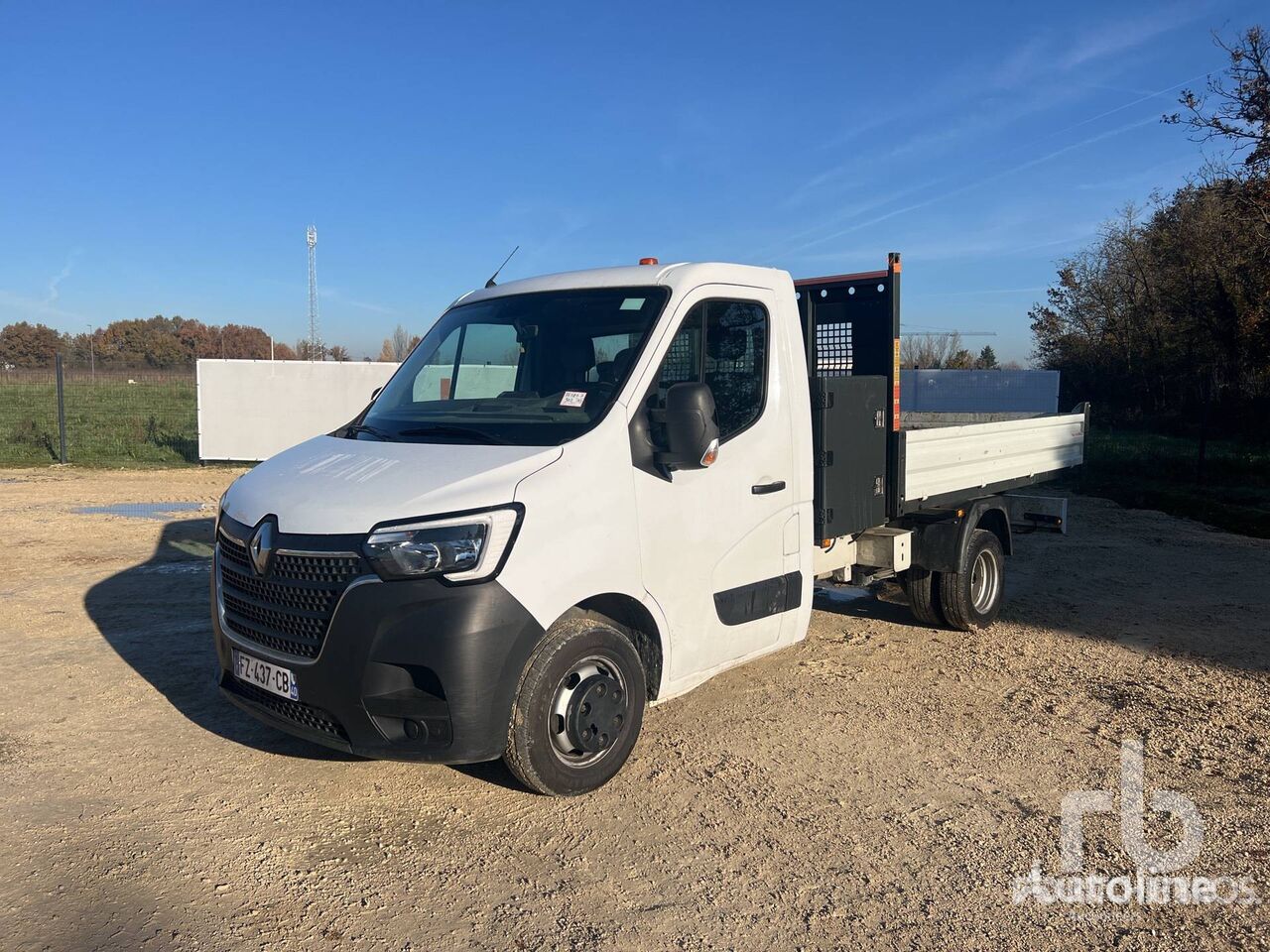 کامیون کمپرسی Renault MASTER Camion Benne