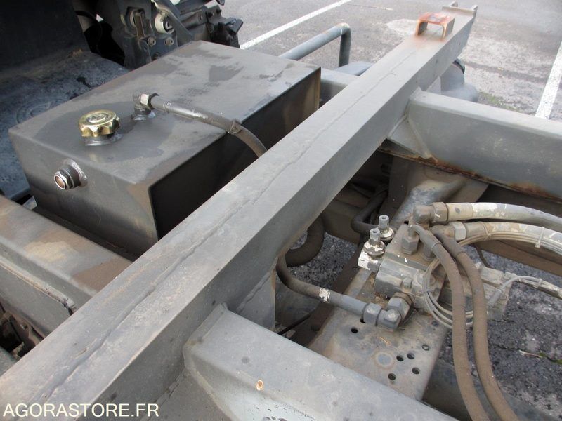 2001 Renault Midlum-46148887