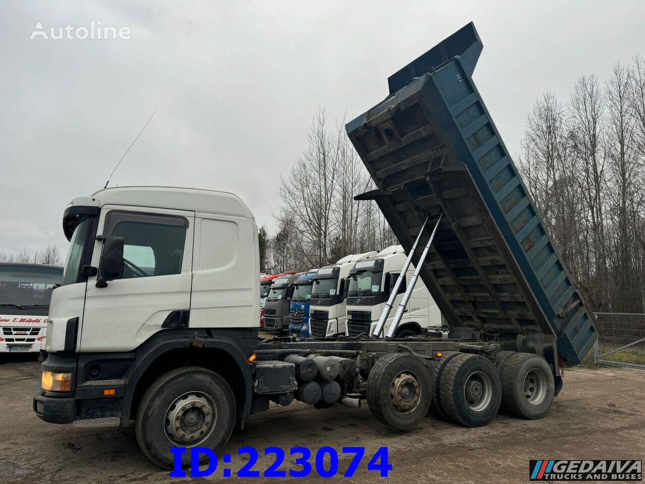 defekter Scania 124 8x2 - Manual - Full steel Muldenkipper