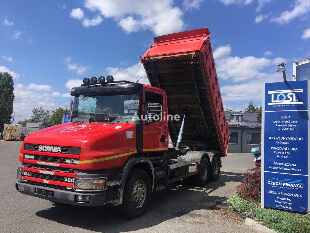 Scania 124C volquete