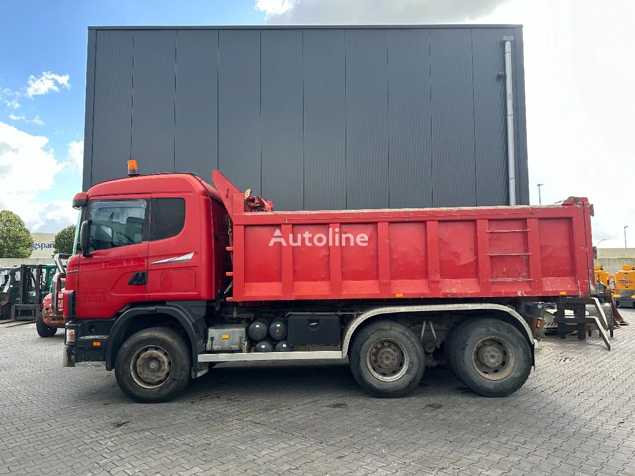 Scania R144-460 V8 dump truck