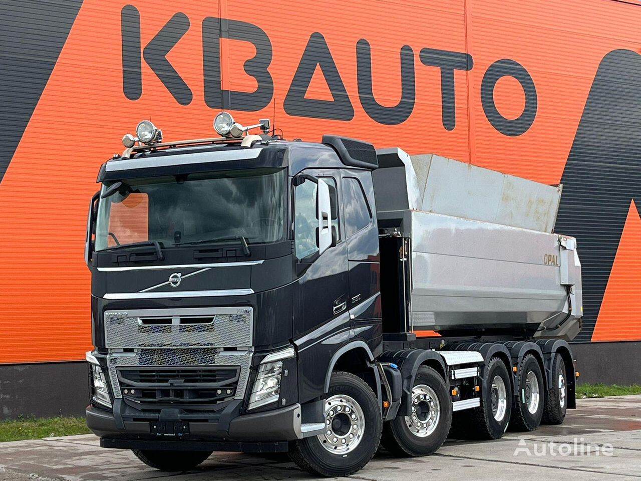 autobasculantă Volvo FH 16 550 10x4*6 LOW MILEAGE ! / BOX L=6407 mm