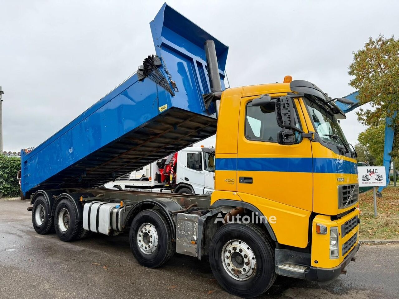 Volvo FH 400 8X4 TIPPER (insulated/isolé) - MANUAL 3+3 - STEEL SPRING  dump truck - Autoline