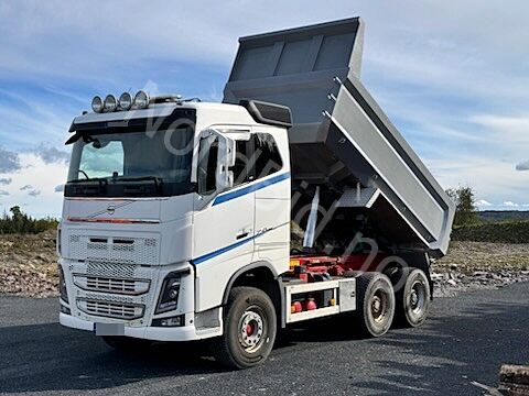 camion ribaltabile Volvo FH16 750 *6x4 *MEIER DUMPER BOX *HUB REDUCTION *RETARDER