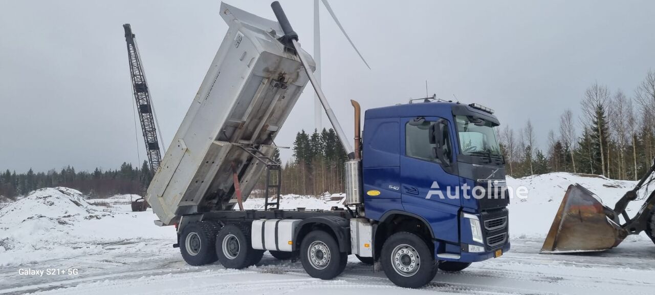 camion ribaltabile Volvo FH540 8x4 Lift Axle, ONLY 193 tkm