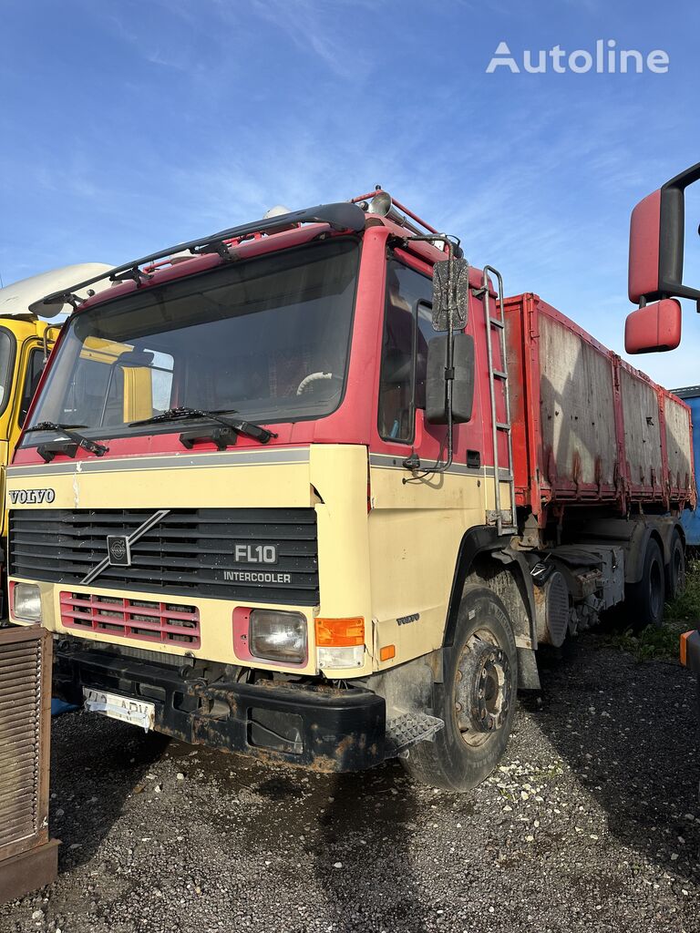 camion-benne Volvo FL10