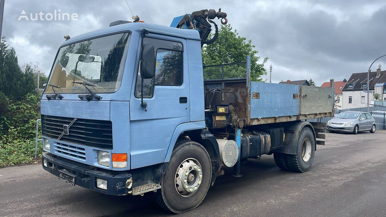 덤프 트럭 Volvo FL10 190