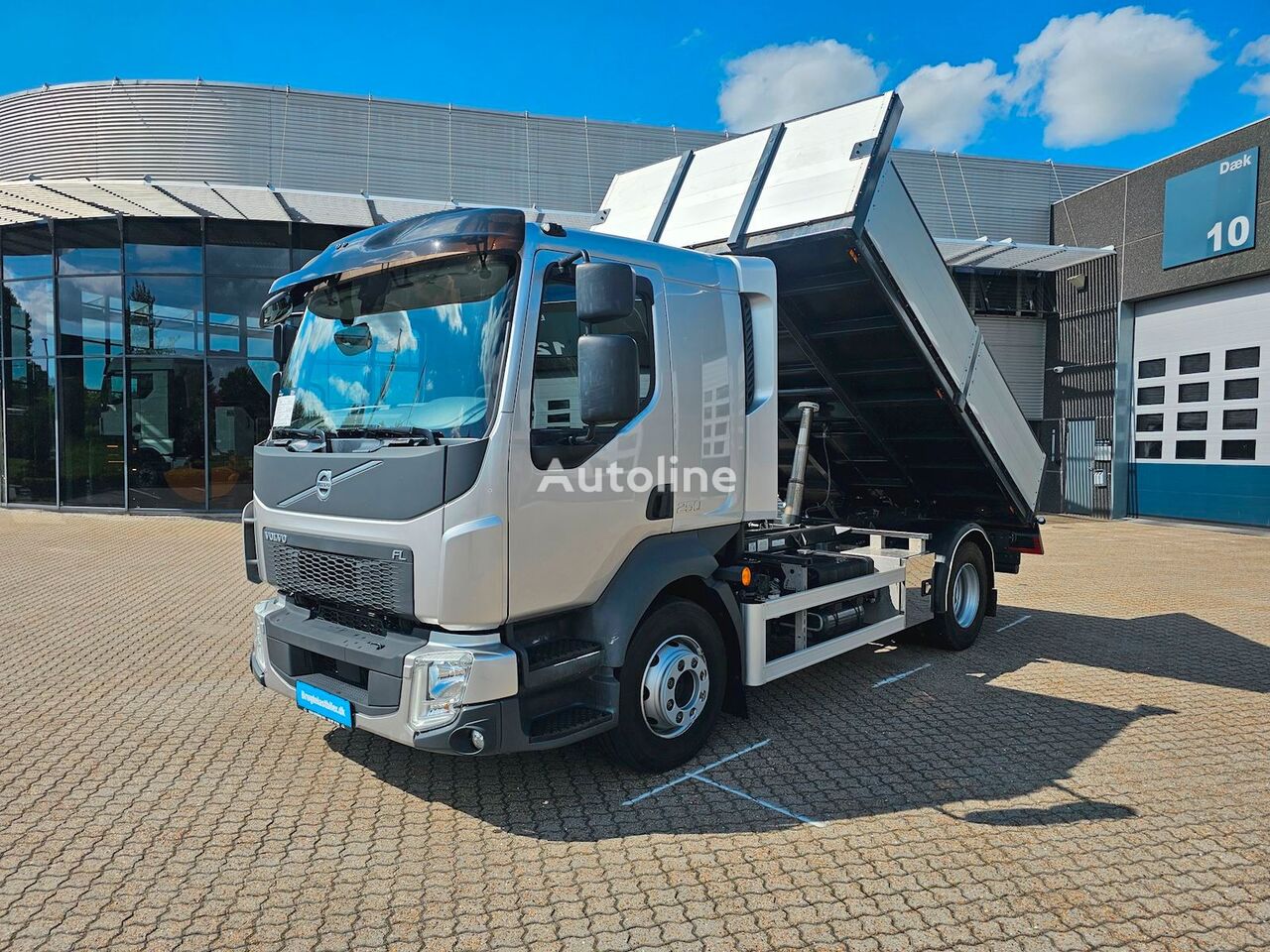 Volvo FL250 kipper vrachtwagen