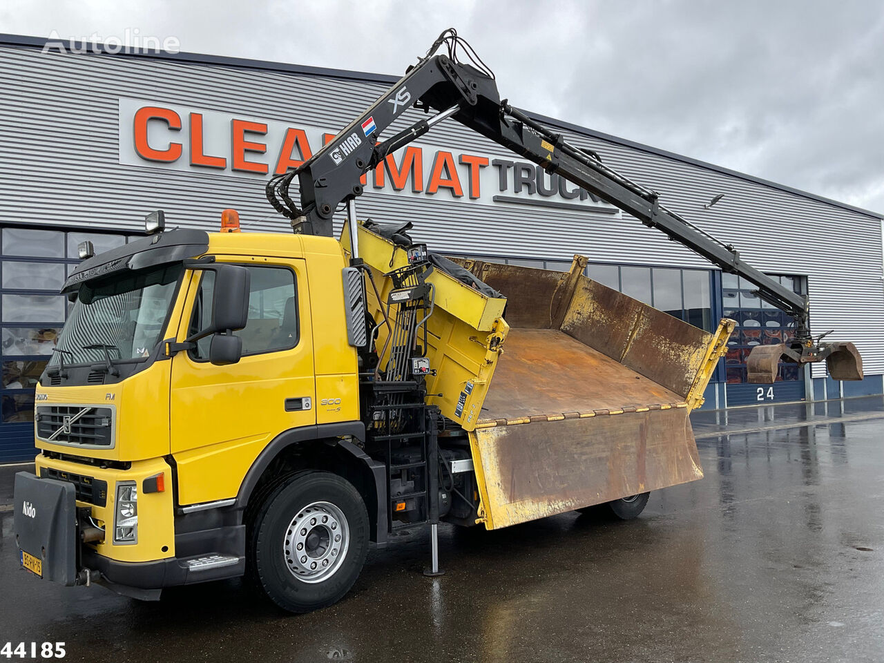 Volvo FM 300 Hiab 12 Tonmeter laadkraan Just 288.017 km! kiper