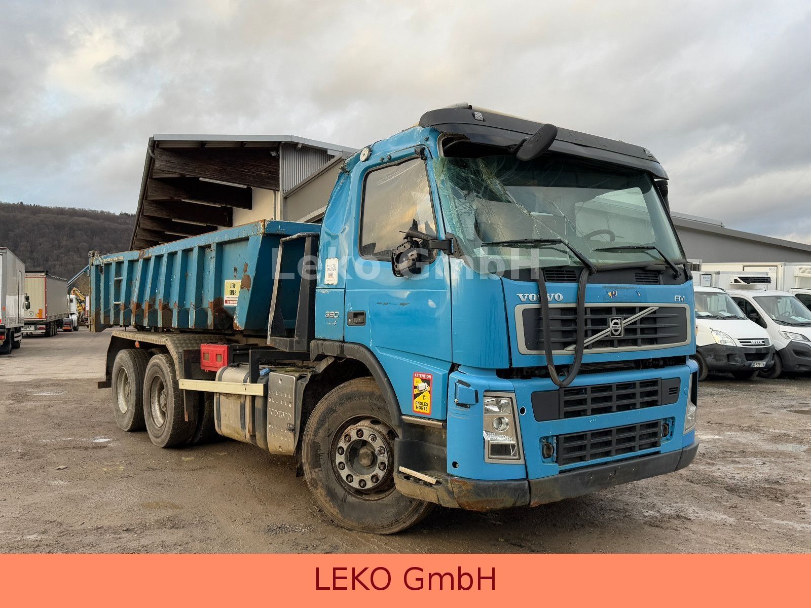 самосвал Volvo FM 360