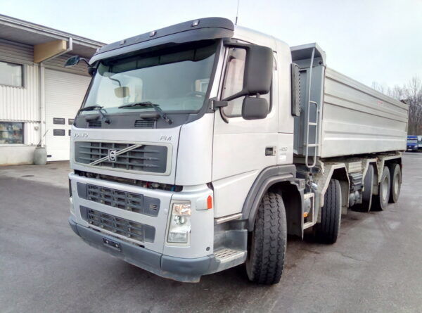 самосвал Volvo FM 480