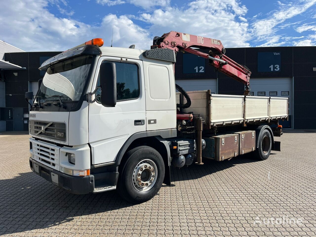 camion-benne Volvo FM7