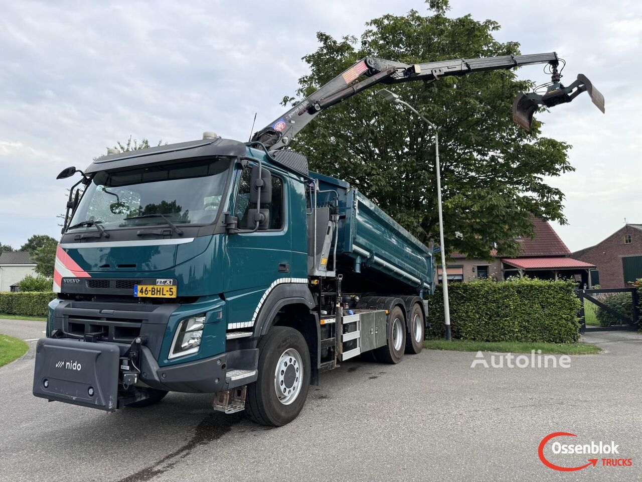 Camion-benne Volvo FMX 370 6x6 Euro 6 met 2 zijden kipper en HMF 1643 Z2 kraan - Autoline