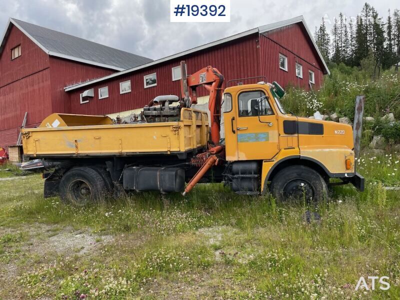 savivartis sunkvežimis Volvo N720 crane truck 4x2 w/ 1978 Hiab crane. WATCH VIDEO