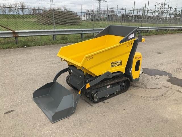 شاحنة قلابة Wacker Neuson DT08D