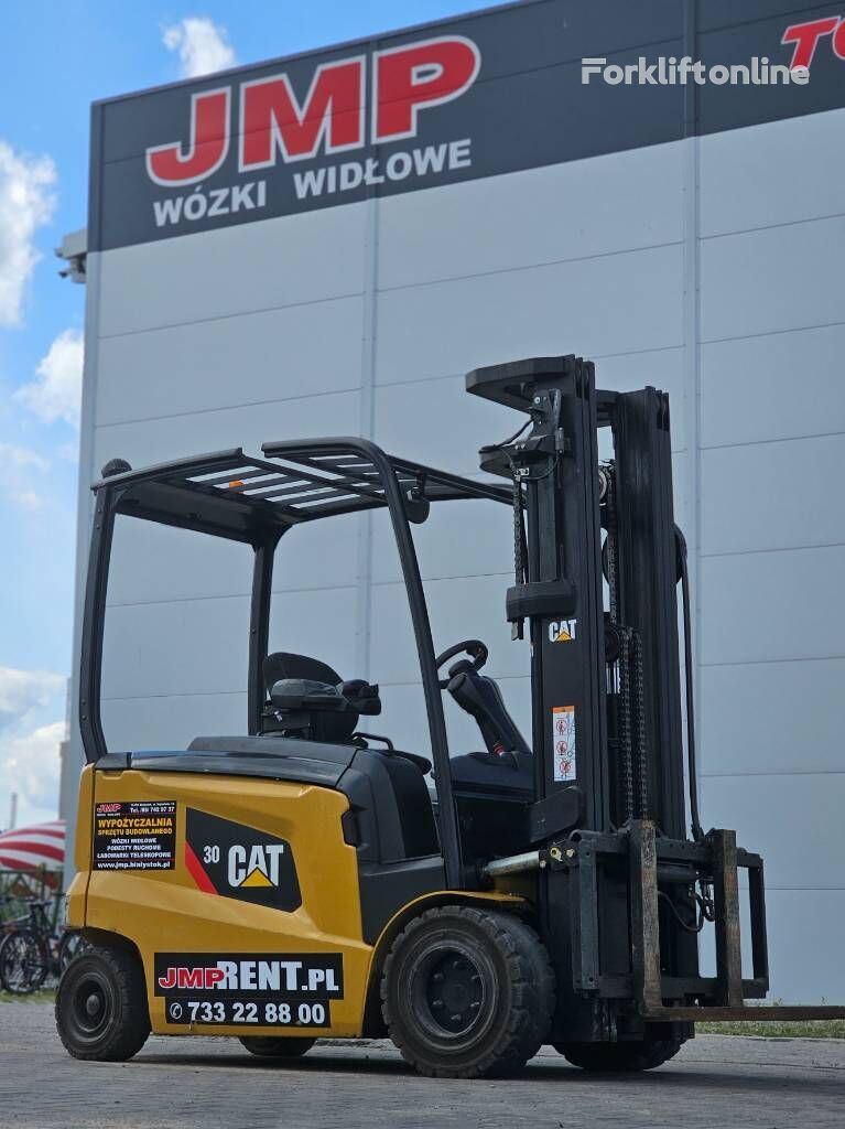 Caterpillar EP 30 CN electric forklift - Forkliftonline