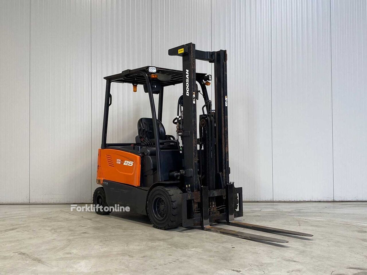 Doosan B25X-7 carretilla eléctrica