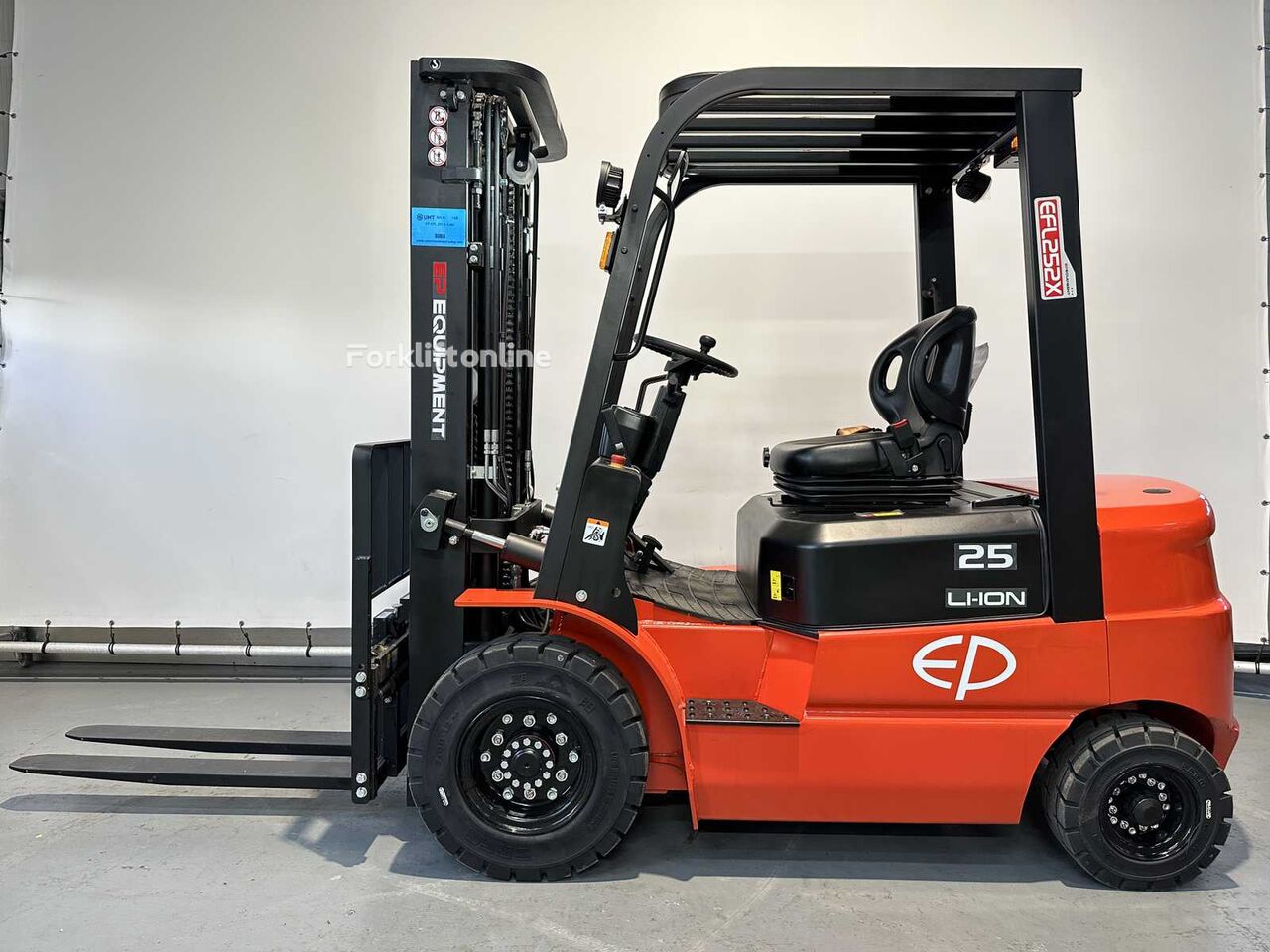 Chariot élévateur électrique EP EFL 252 X + vorkversteller en sideshift à vendre | Forkliftonline SN Chariot élévateur électrique EP EFL 252 X + vorkversteller en sideshift - Forkliftonline