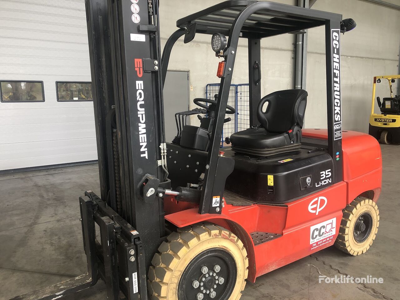 EP EFL352 electric forklift