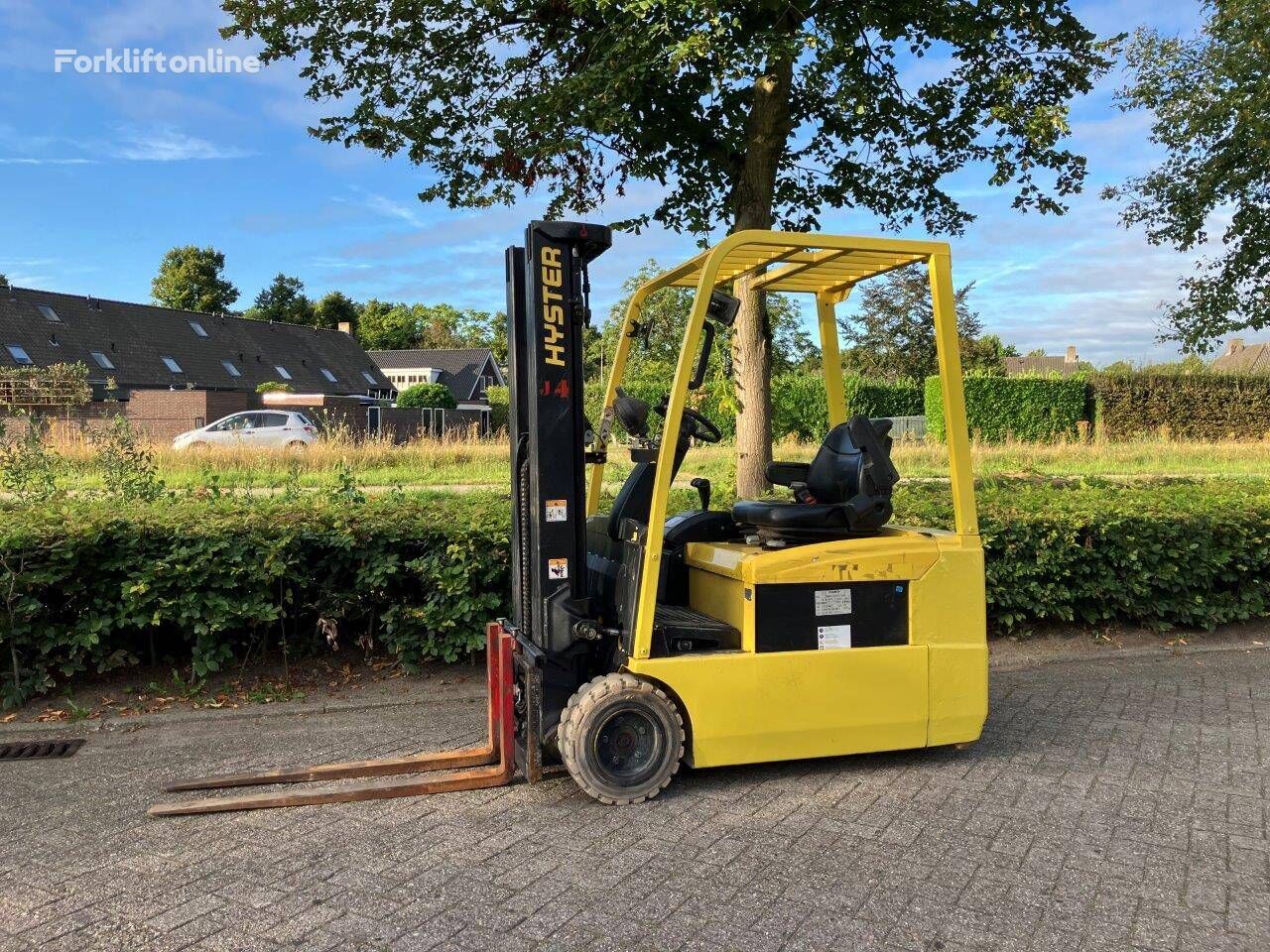 Hyster J1.60XMT electric forklift