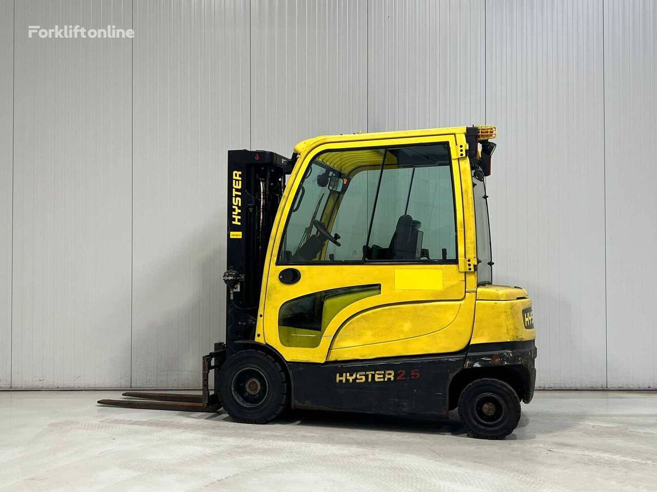 электропогрузчик Hyster J2.5XN