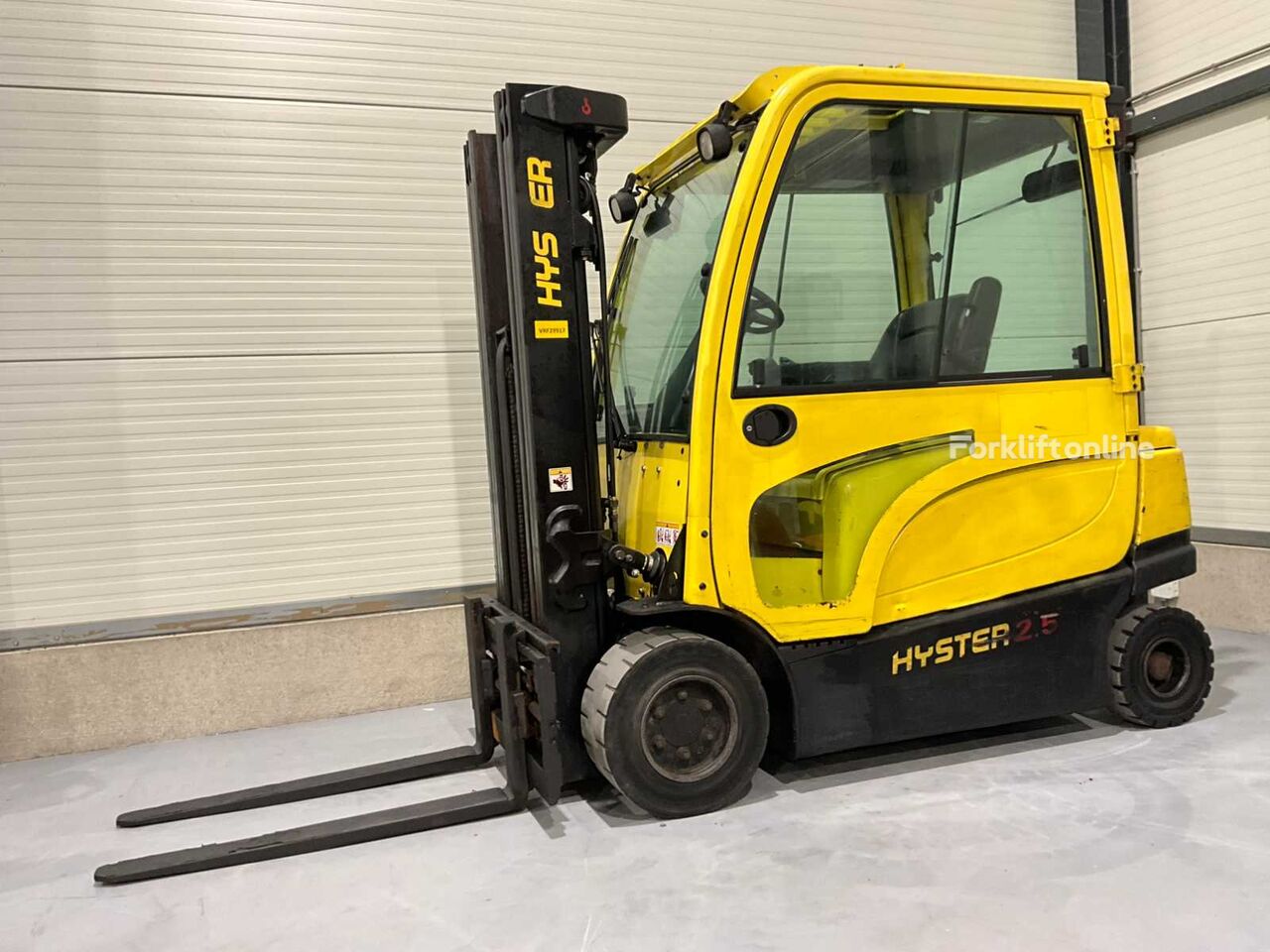 Hyster J2.5XN electric forklift