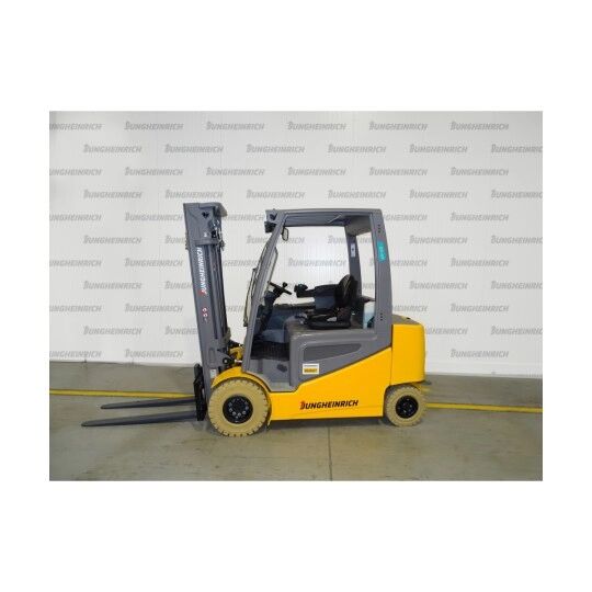 new Jungheinrich EFG 425 electric forklift