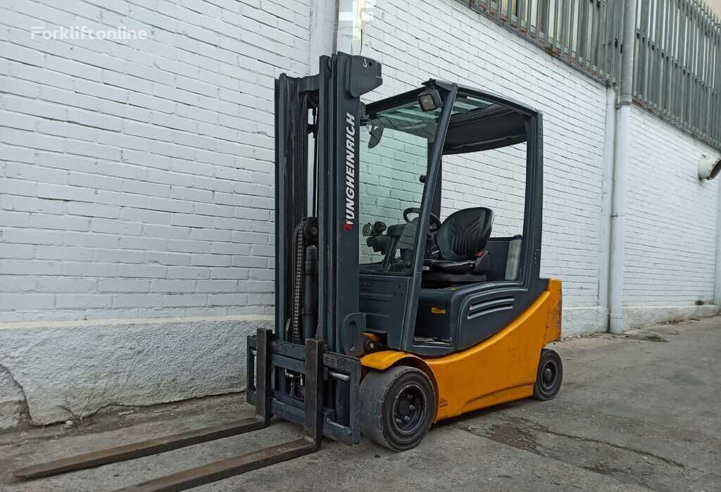 Jungheinrich EFG320 electric forklift