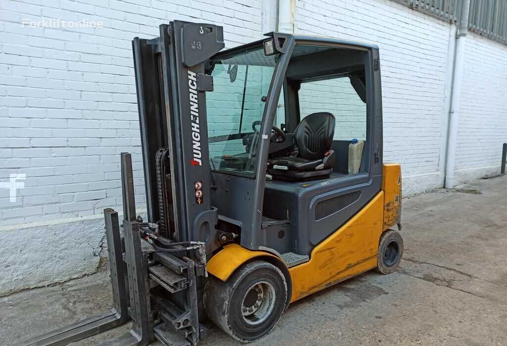 Jungheinrich EFGS30 elektrikli forklift