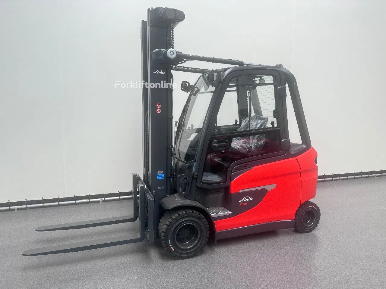Linde 1252 E 35 HL-01 electric forklift for sale | Forkliftonline SG New Linde 1252 E 35 HL-01 electric forklift - Forkliftonline