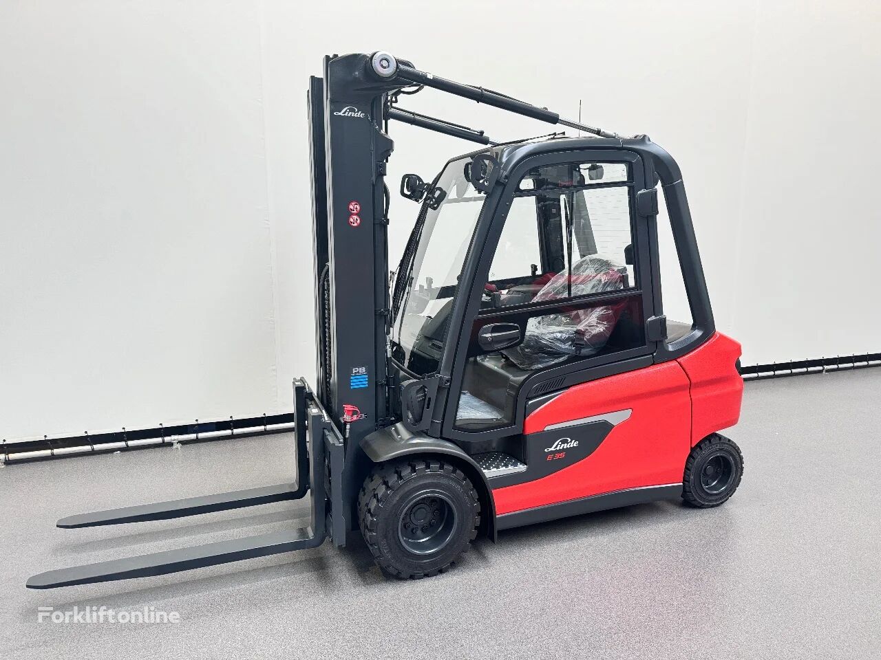 stivuitor electric Linde 1252 E 35 L-01 nou