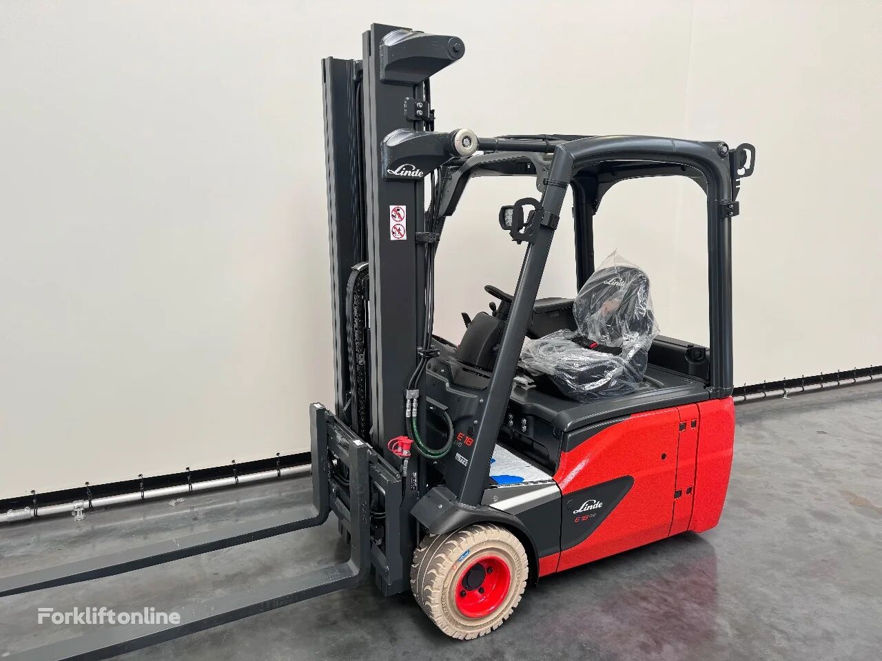 Linde 386-02 E 18-02 carretilla eléctrica nueva