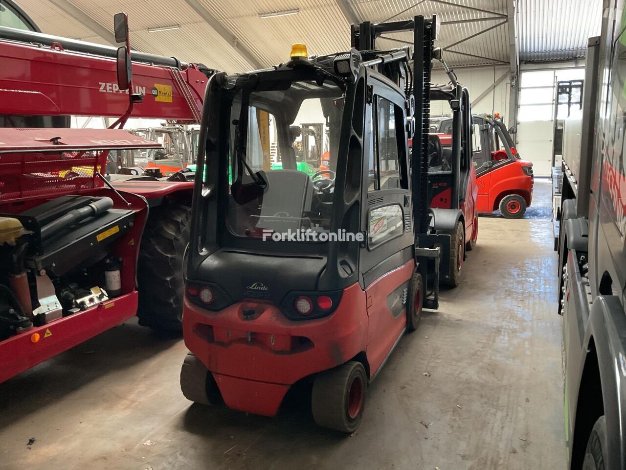 Linde E 30 - 01 electric forklift