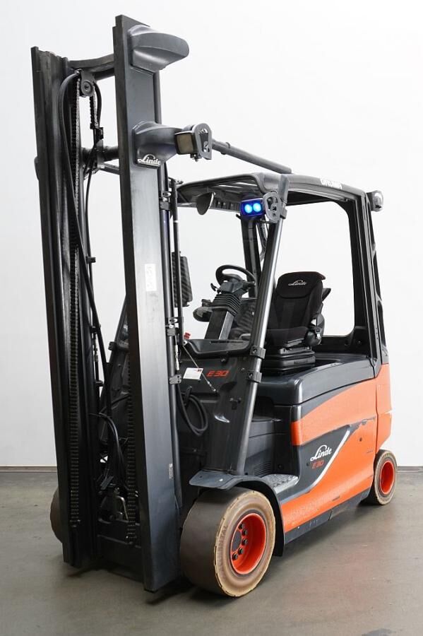 Linde E 30/600 HL 387 electric forklift