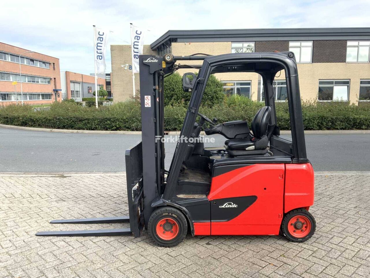 Linde E18PH-02 elektrikli forklift