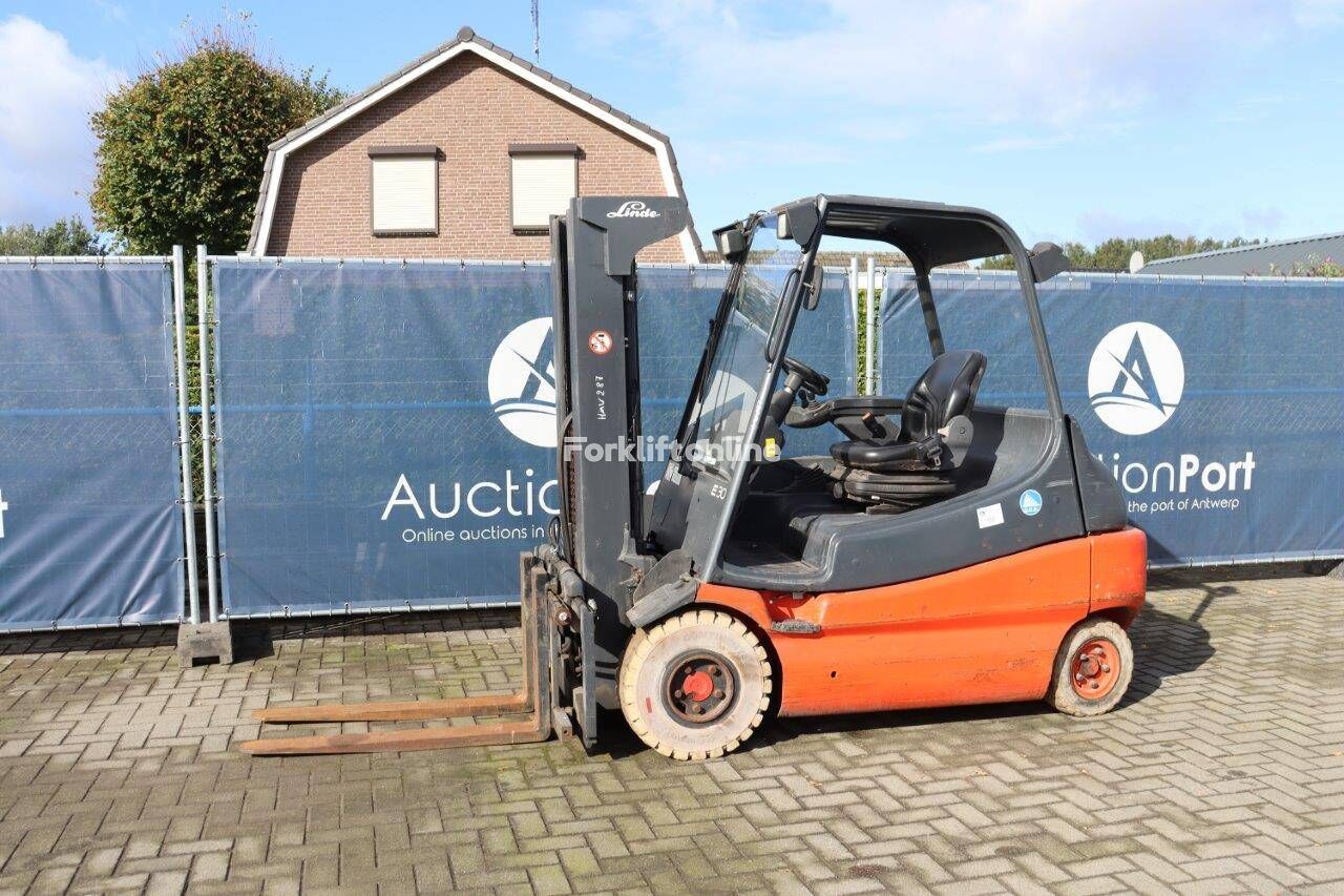 Linde E30-02 electric forklift