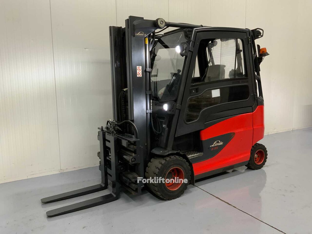 Linde E35HL-01 electric forklift