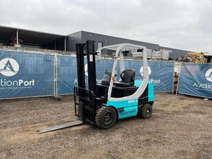 new Machpro MPE2.0 electric forklift