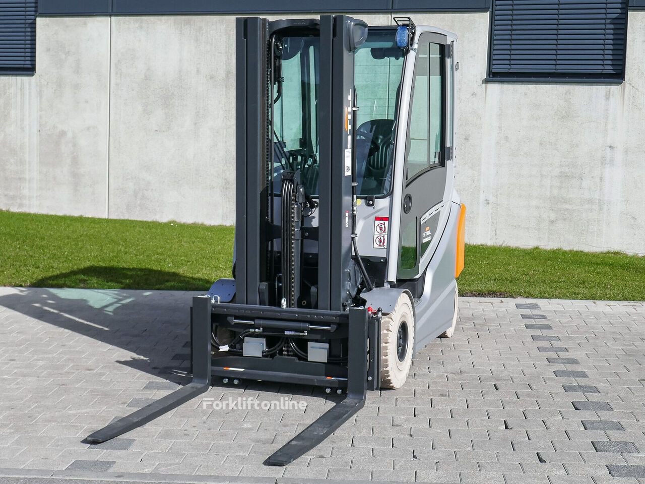 Still RX 60-25 electric forklift