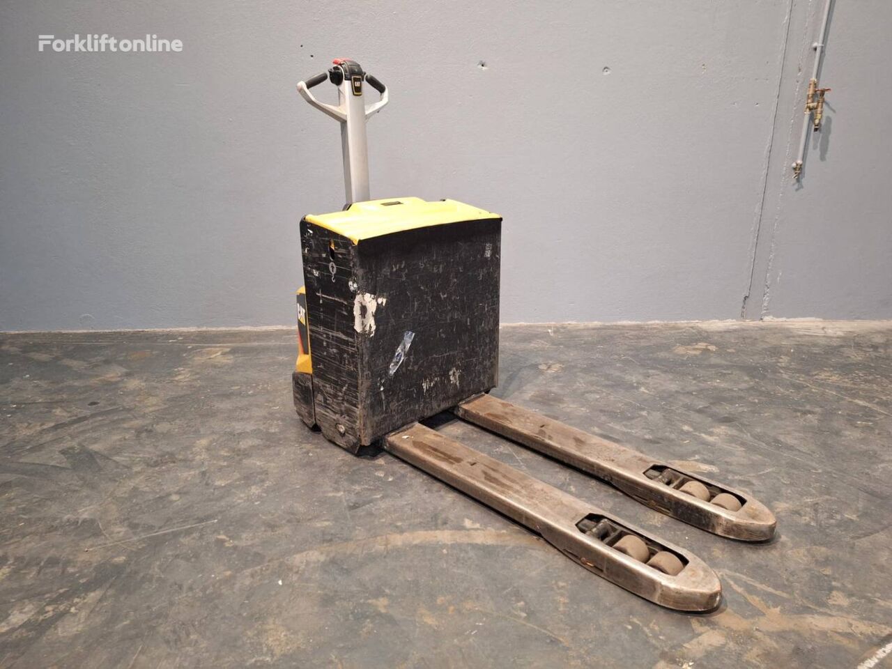 Caterpillar NPP20N2 electric pallet truck