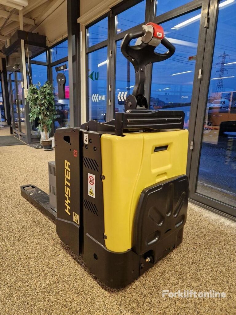 Hyster P2.0S FBV electric pallet truck