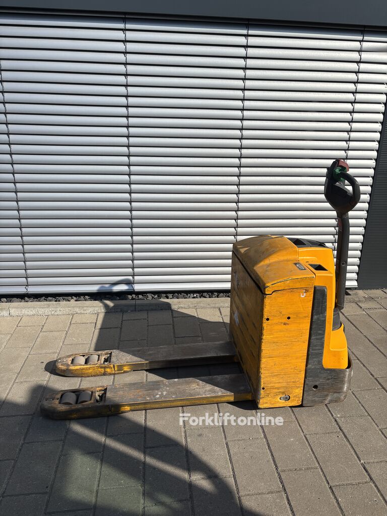Venta de Jungheinrich EJE 220 transpaleta eléctrica | Forkliftonline CL Jungheinrich EJE 220 transpaleta eléctrica - Forkliftonline