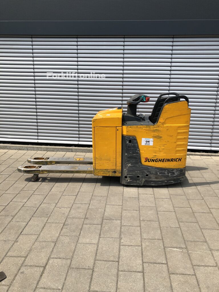 待售电动托盘车 Jungheinrich ERE225 20 115 54 | Forkliftonline CN 电动托盘车 Jungheinrich ERE225 20 115 54 - Forkliftonline