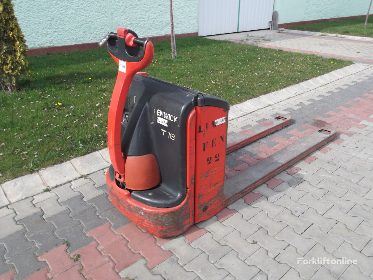 Linde T18 WIDE LONG   V-1468 electric pallet truck