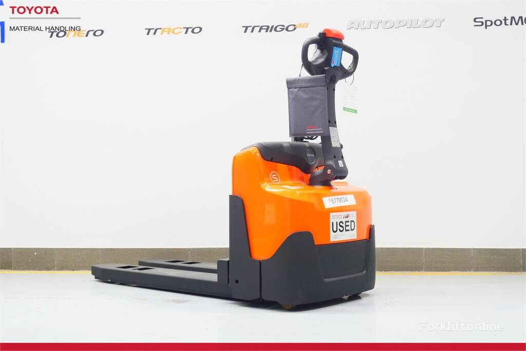 Toyota LWI160 WAGA electric pallet truck