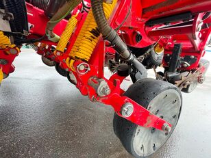 Myytävät sähkötoiminen tarkkuuskylvökone - Kuva 10 | Agroline FI Sähkötoiminen tarkkuuskylvökone | Kuva 10 - Agroline